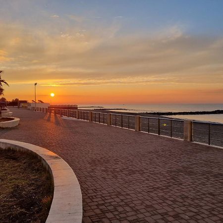 Sea Of Rome - Holiday Home Ostia Buitenkant foto