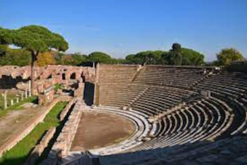 Sea Of Rome - Holiday Home Ostia Buitenkant foto