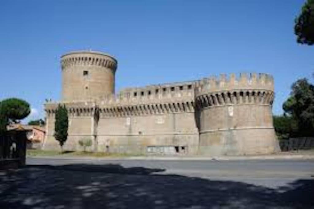 Sea Of Rome - Holiday Home Ostia Buitenkant foto
